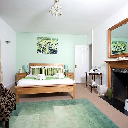 Bed and Breakfast Ashburton Court 79 Экстерьер фото